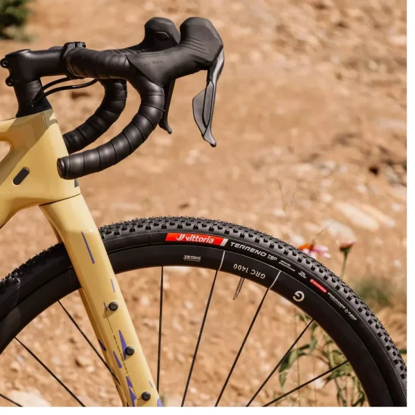 Cubierta Gravel Endurance. Terreno T60 Mixed Gravel 700x45 TLR Hookless Negro